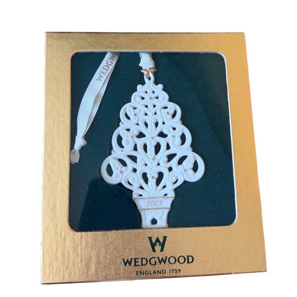 Wedgwood 2003 Christmas Tree Ornament White Porcelain Gold Accents Boxed Holiday